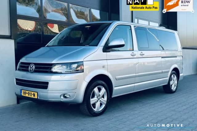 Volkswagen Transporter (2015) thumbnail 2