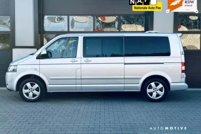 Volkswagen Transporter (2015) thumbnail 4