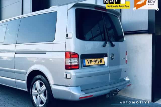 Volkswagen Transporter (2015) thumbnail 6