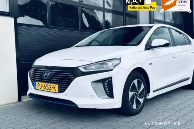 Hyundai Ioniq (2017) thumbnail 3
