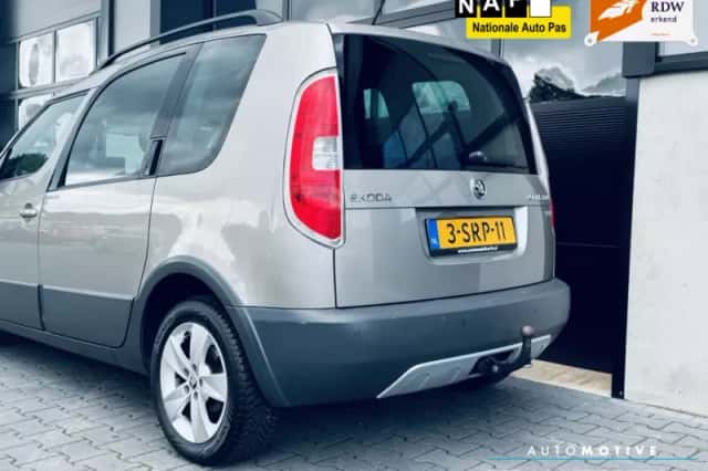 Škoda Roomster (2013) thumbnail 6