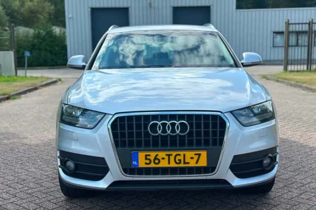 Audi Q3 (2012) thumbnail 2