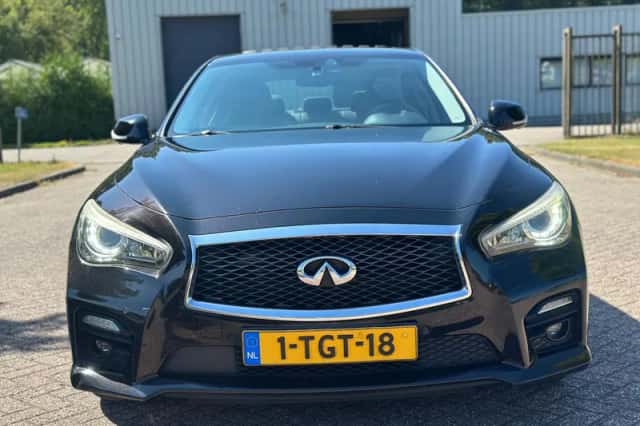 Infiniti Q50 (2014) thumbnail 2