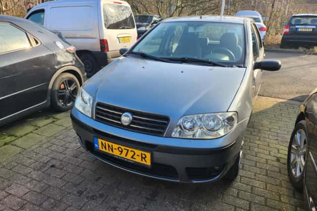Fiat Punto (2005) thumbnail 1