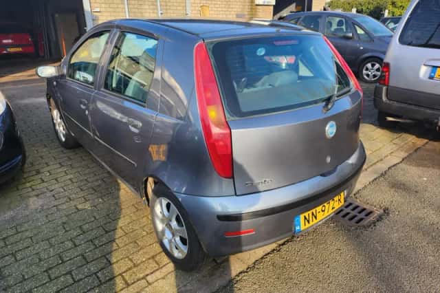 Fiat Punto (2005) thumbnail 5