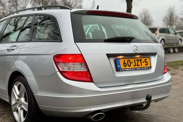 Mercedes-Benz C-Klasse (2009) thumbnail 4
