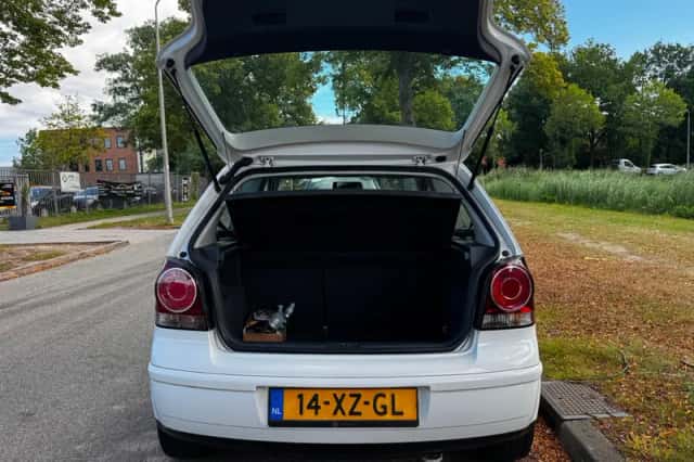 Volkswagen Polo (2007) thumbnail 4