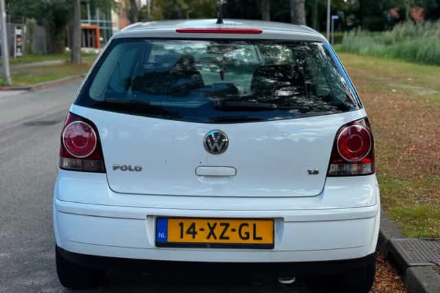 Volkswagen Polo (2007) thumbnail 5