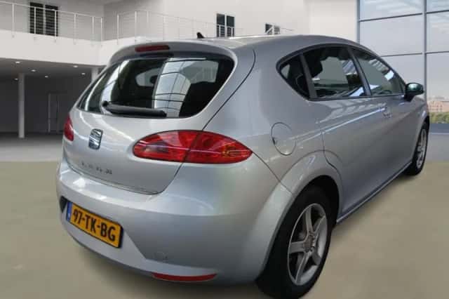 SEAT Leon (2006) thumbnail 3