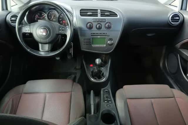 SEAT Leon (2006) thumbnail 6
