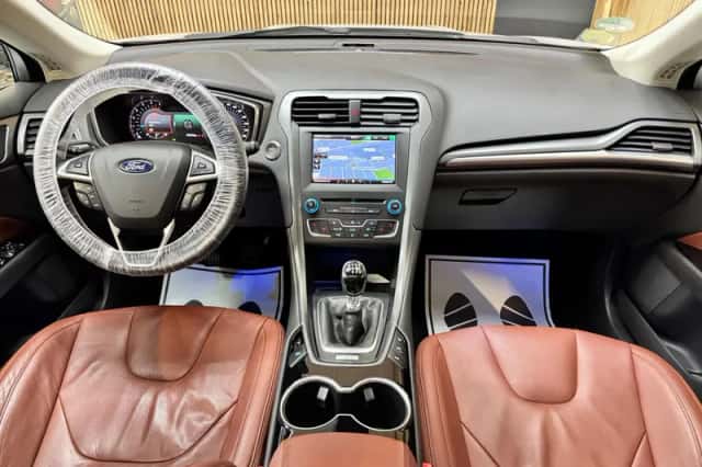 Ford Mondeo (2015) thumbnail 3