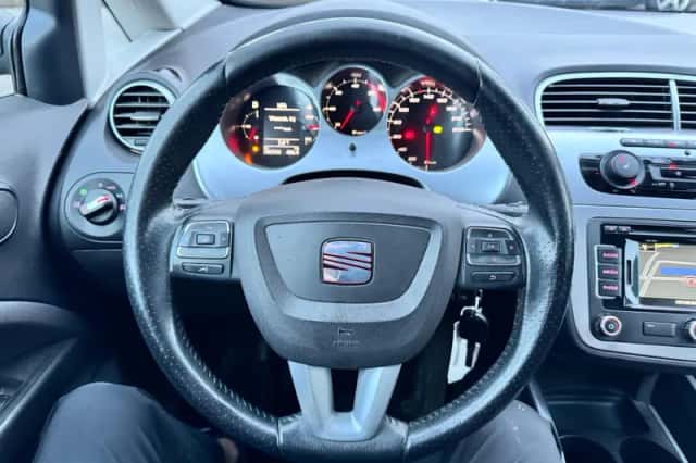SEAT Altea XL (2012) thumbnail 3