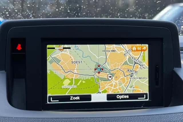 Renault Fluence (2012) thumbnail 4