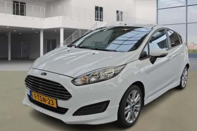 Ford Fiesta (2014) thumbnail 1