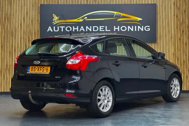 Ford Focus (2012) thumbnail 4