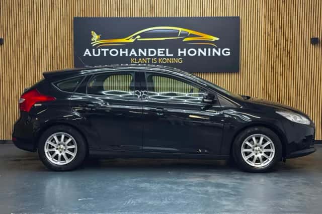 Ford Focus (2012) thumbnail 6