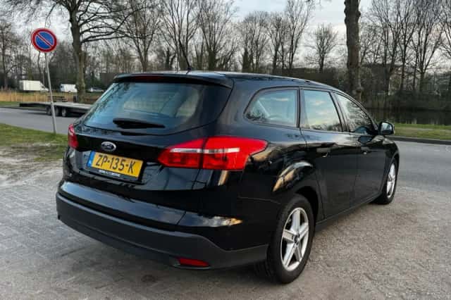 Ford Focus (2016) thumbnail 4