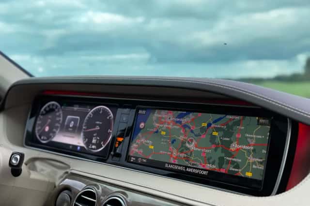 Mercedes-Benz S-Klasse (2013) thumbnail 4