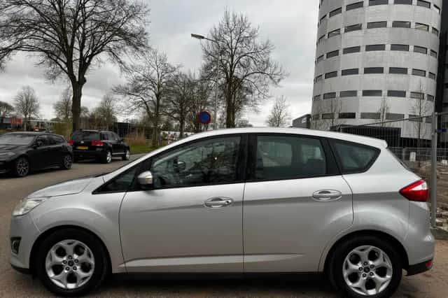 Ford C-Max (2014) thumbnail 2