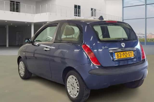 Lancia Ypsilon (2005) thumbnail 4