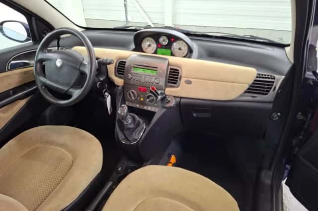 Lancia Ypsilon (2005) thumbnail 6