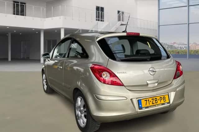 Opel Corsa (2007) thumbnail 5