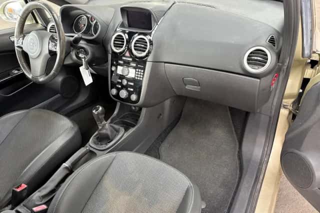 Opel Corsa (2007) thumbnail 6