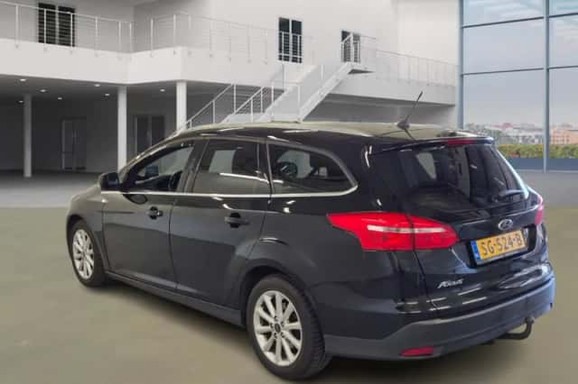 Ford Focus (2018) thumbnail 4