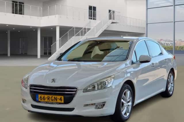 Peugeot 508 (2011) thumbnail 1