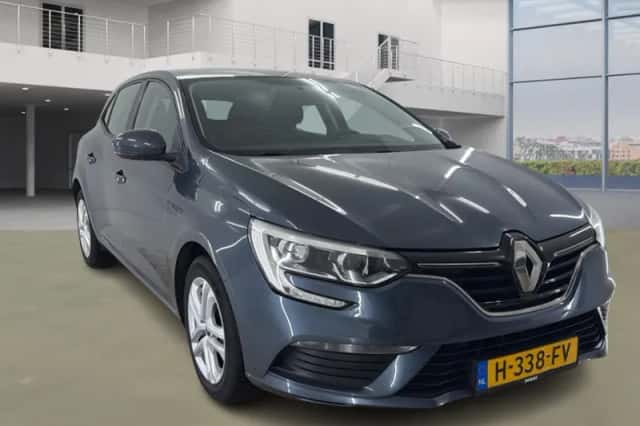 Renault Mégane (2016) thumbnail 2