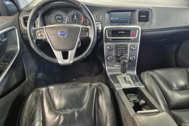 Volvo V60 (2012) thumbnail 5