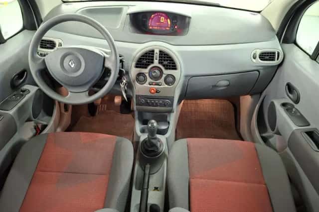 Renault Modus (2006) thumbnail 6