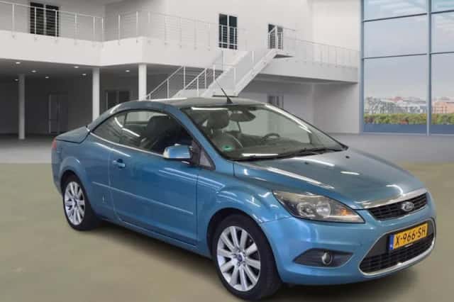 Ford Focus (2009) thumbnail 2