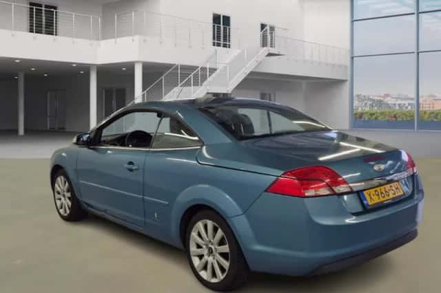 Ford Focus (2009) thumbnail 4