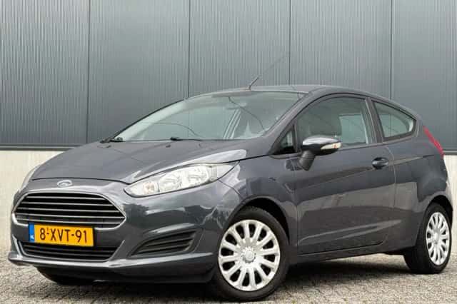 Ford Fiesta (2014) thumbnail 1