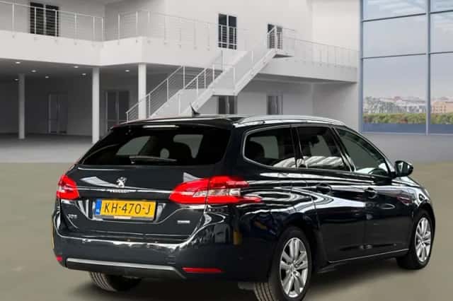Peugeot 308 (2016) thumbnail 3