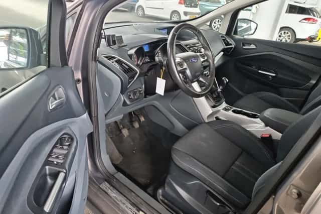 Ford C-Max (2011) thumbnail 5