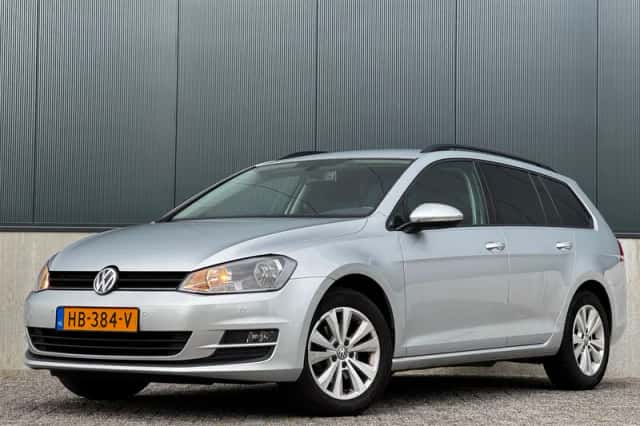 Volkswagen Golf (2015) thumbnail 1