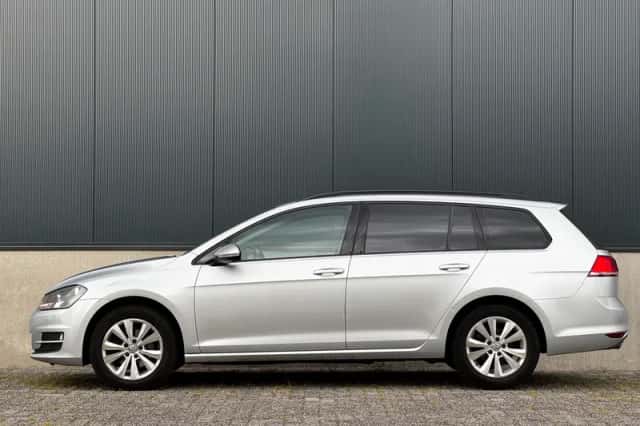 Volkswagen Golf (2015) thumbnail 2