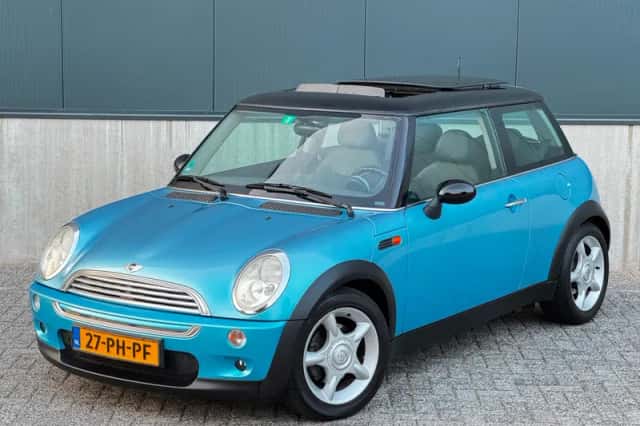 MINI Cooper (2004) thumbnail 5