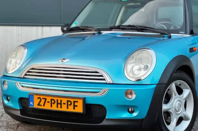 MINI Cooper (2004) thumbnail 6