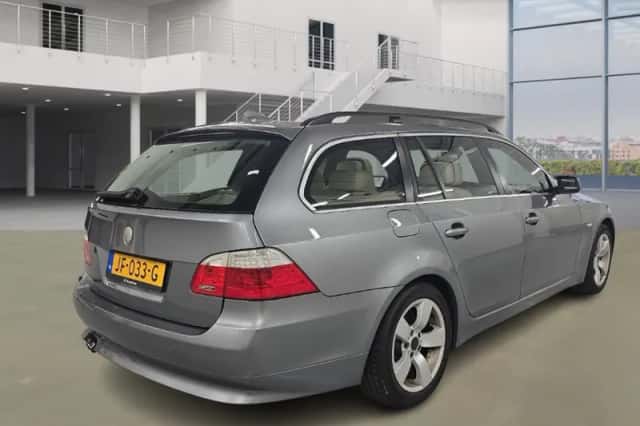 BMW 5-Serie (2008) thumbnail 2