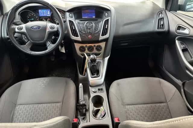 Ford Focus (2014) thumbnail 6