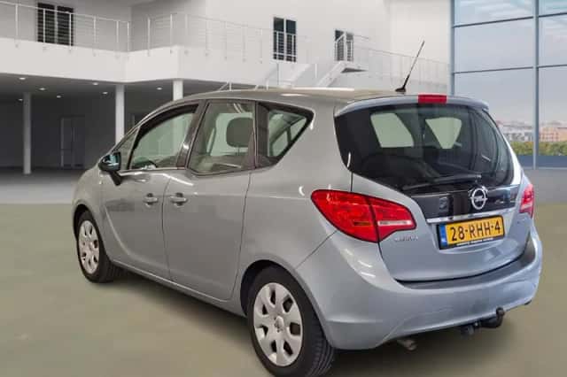 Opel Meriva (2011) thumbnail 4