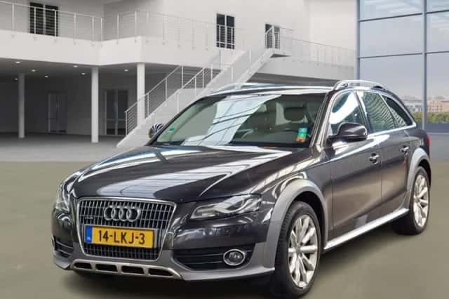 Audi A4 Allroad (2010) thumbnail 1