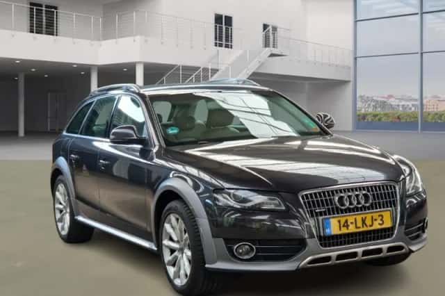 Audi A4 Allroad (2010) thumbnail 2