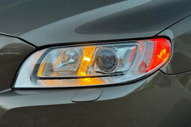 Volvo V70 (2012) thumbnail 4