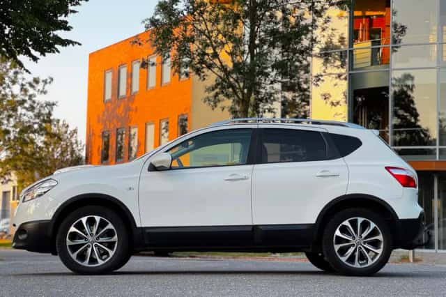 Nissan Qashqai (2012) thumbnail 4