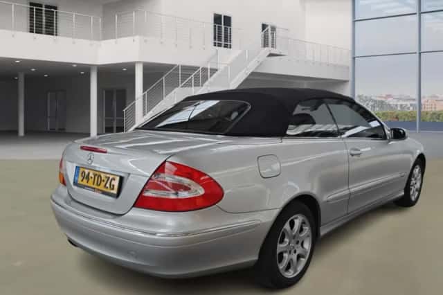 Mercedes-Benz CLK-Klasse (2006) thumbnail 3
