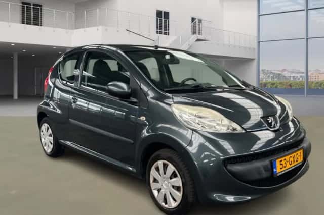 Peugeot 107 (2008) thumbnail 2